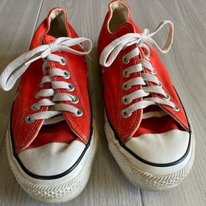 {Converse} Vintage Orange Converse